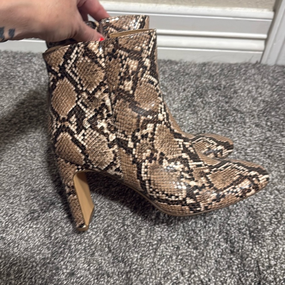Express snakeskin boots 9